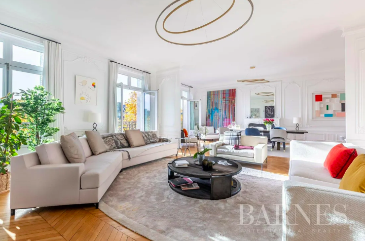 Exclusive Paris 17 Etoile Exceptional Apartment Upper Floor 5 Bedrooms