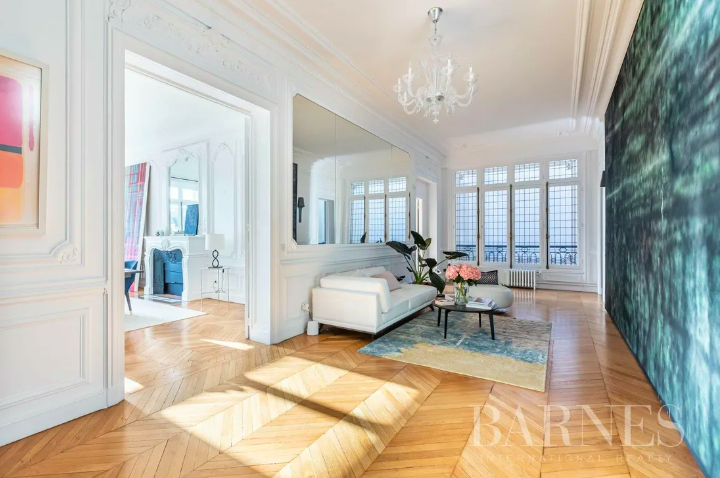 Exclusive Paris 17 Etoile Exceptional Apartment Upper Floor 5 Bedrooms