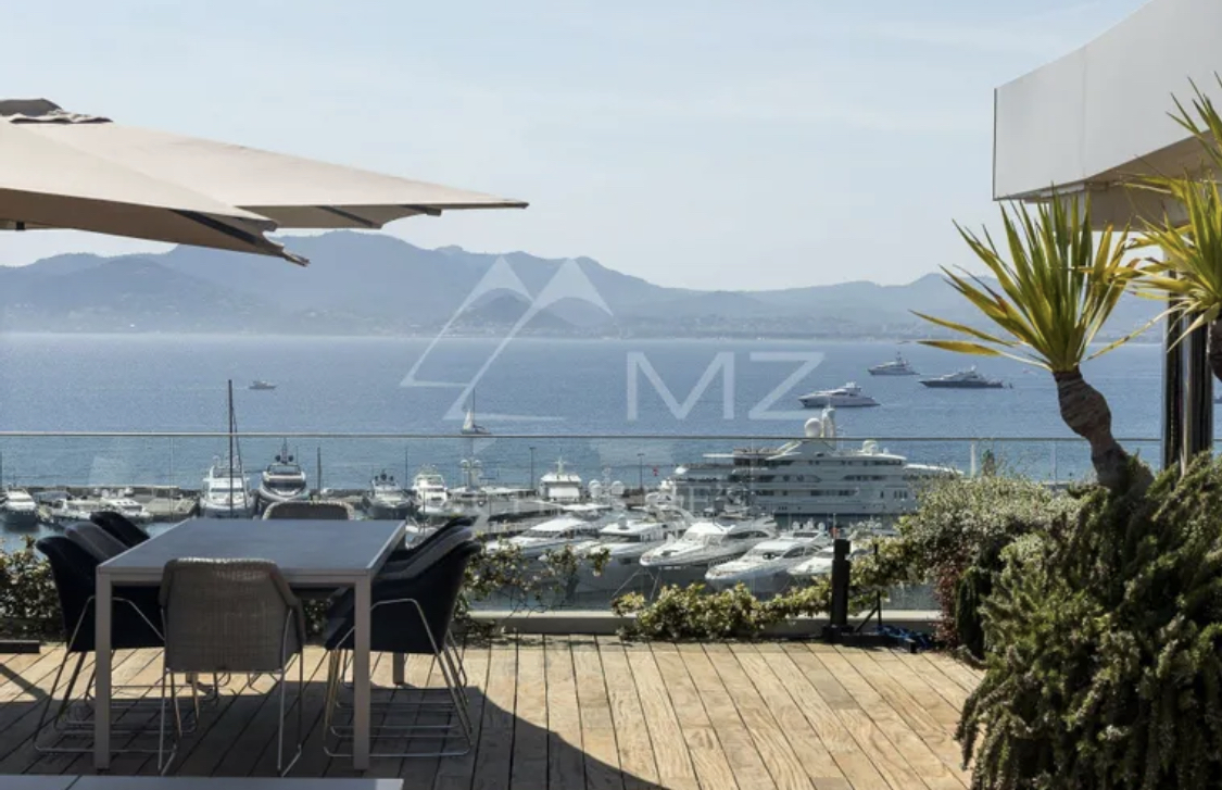 Penthouse - Cannes