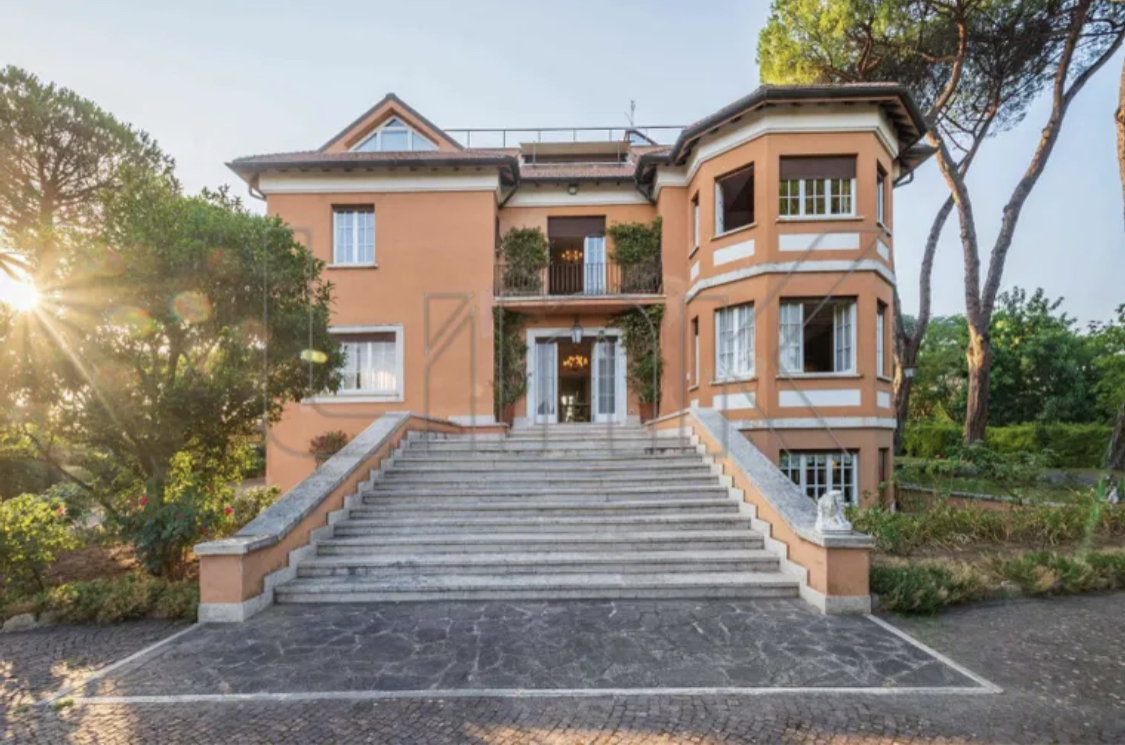 Private Estate - Rome