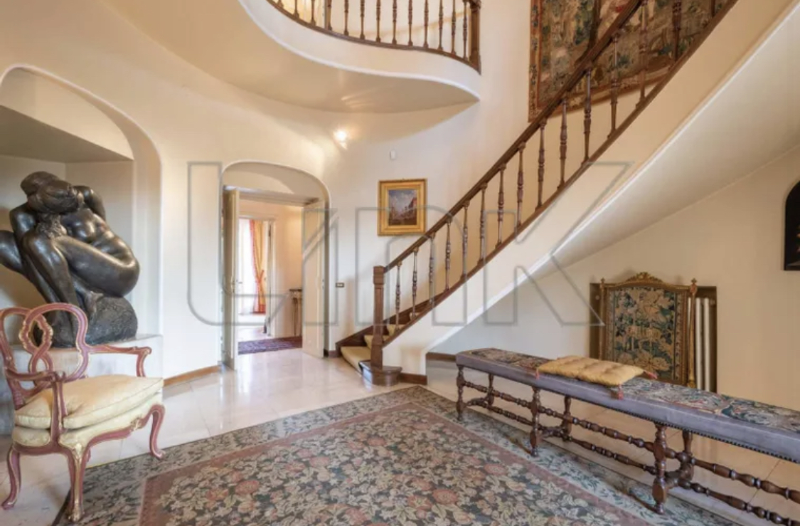 Private Estate - Rome