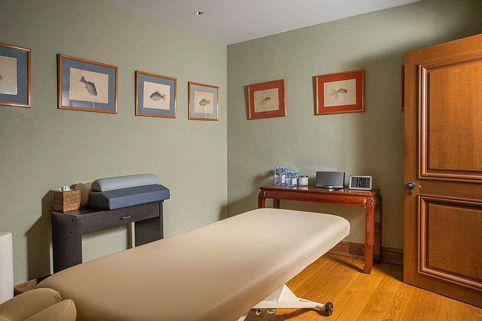 4 Bedroom Mansion in Harrisburg