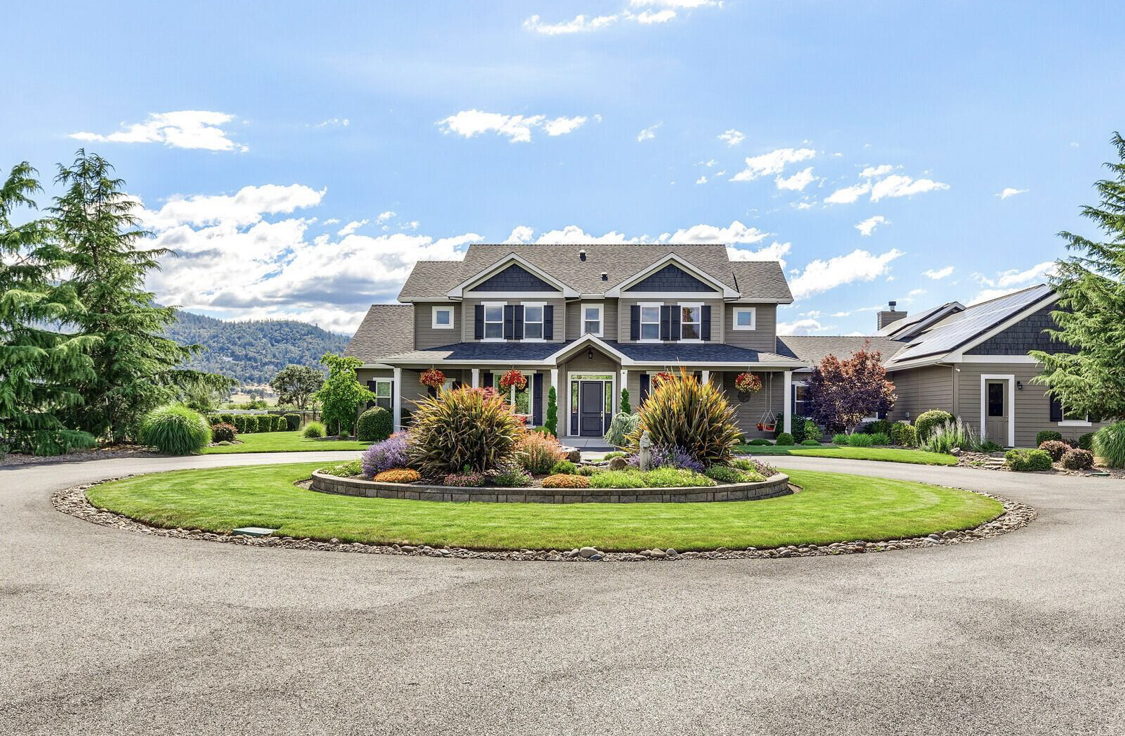 Family Detached - Central Point