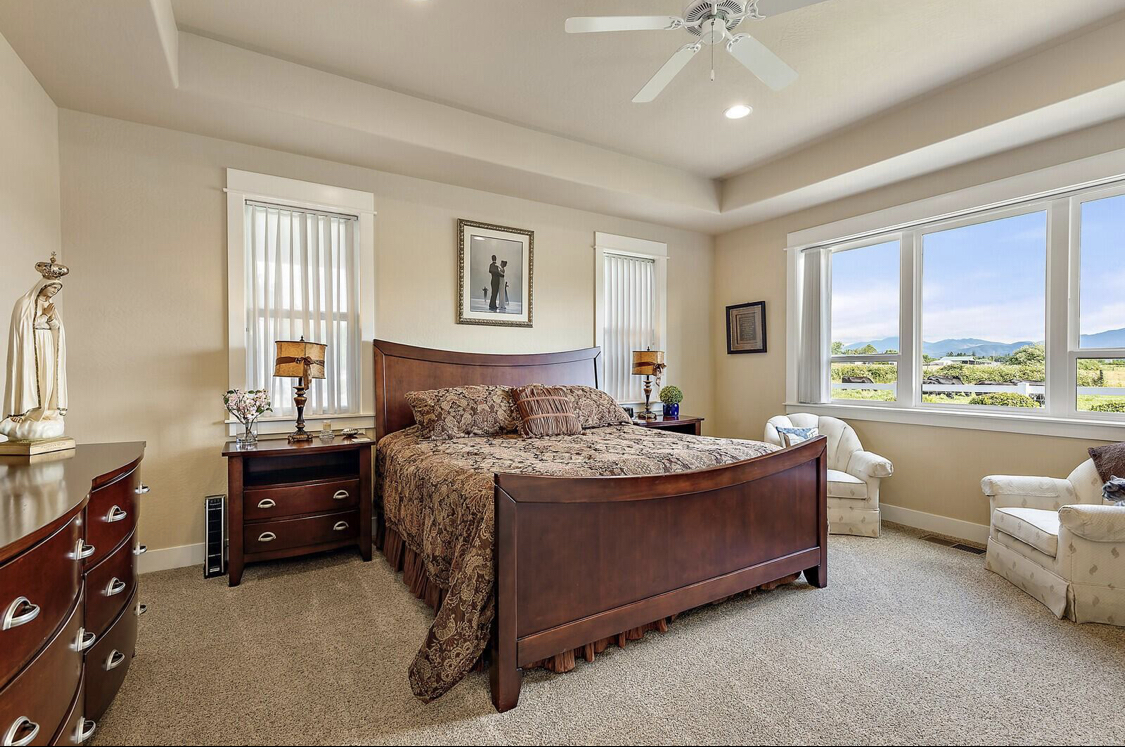 Family Detached - Central Point