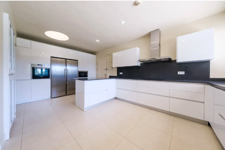 Wonderful Villa In The Best Area Of La Moraleja, Madrid