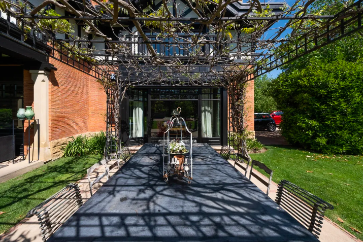Wonderful Villa In La Moraleja, Madrid